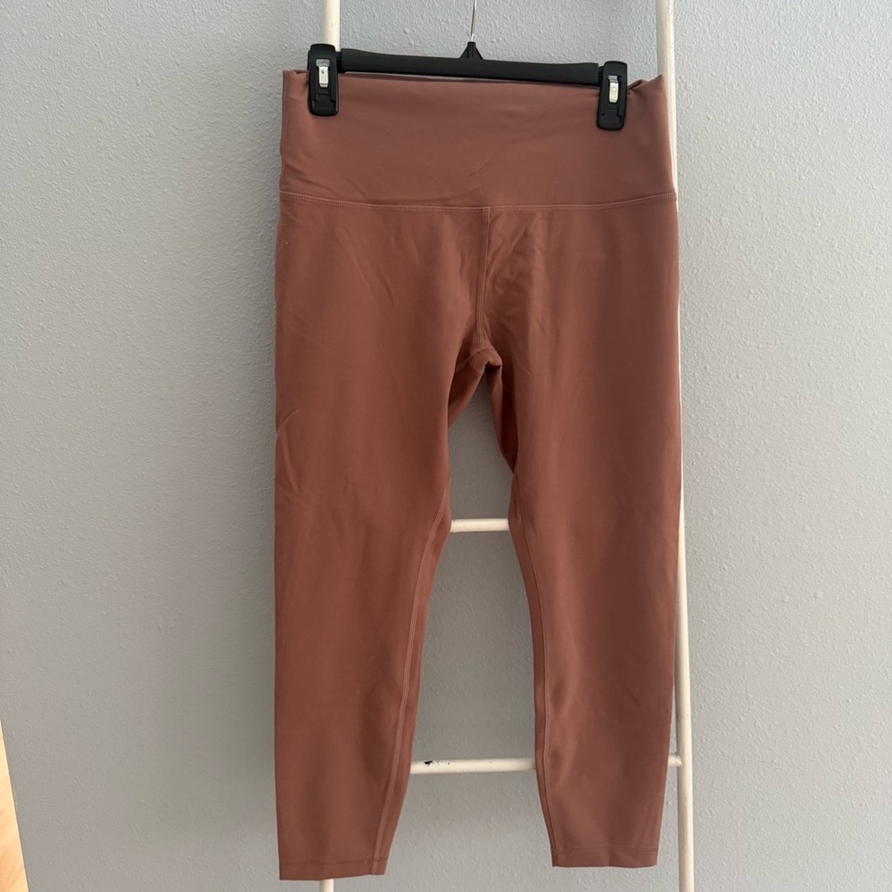 Lululemon Wunder Train